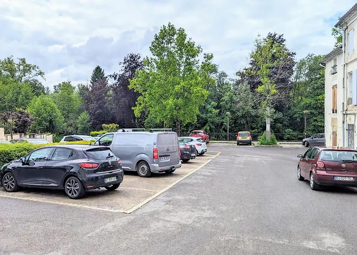 Bld-location Casa de hóspedes Le Gond-Pontouvre